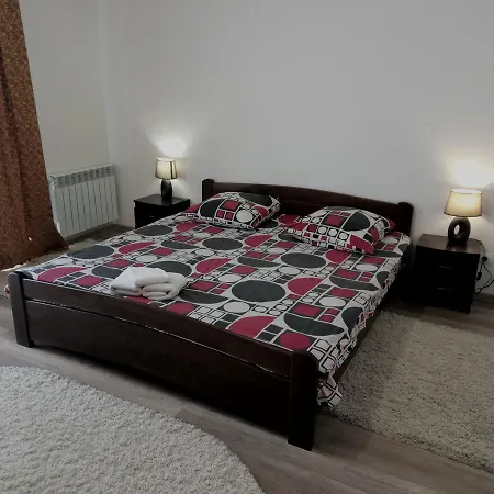 Gil Apartments, On Mynaiska 18 *
